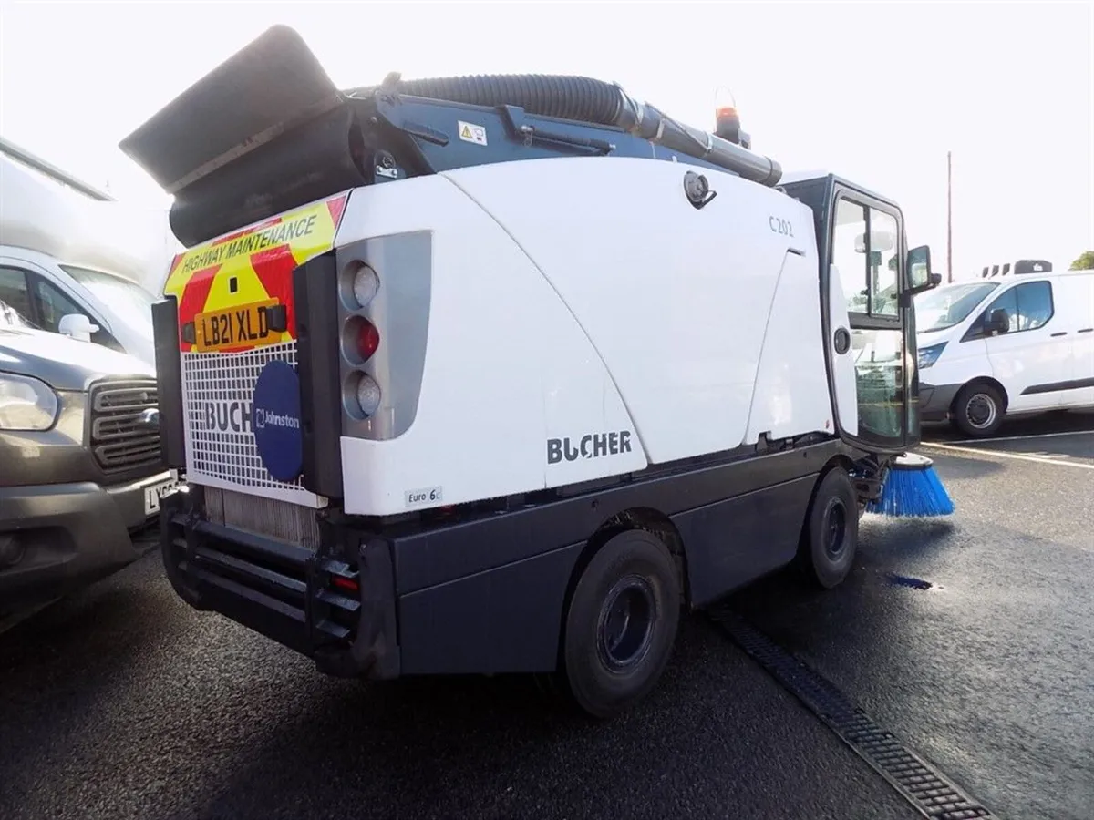 9 IN STOCK . BUCHER C202 INDUSTRIAL SWEEPERS - Image 4