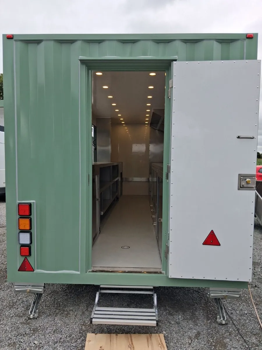 5.5 Meter Container Trailer by Retro Food Trucks - Image 2