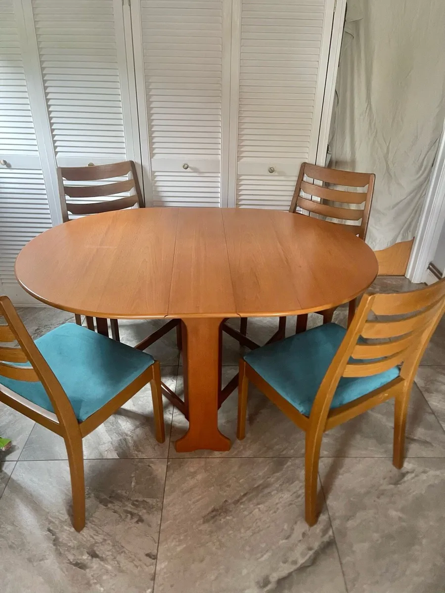 Mid century dining - Image 1