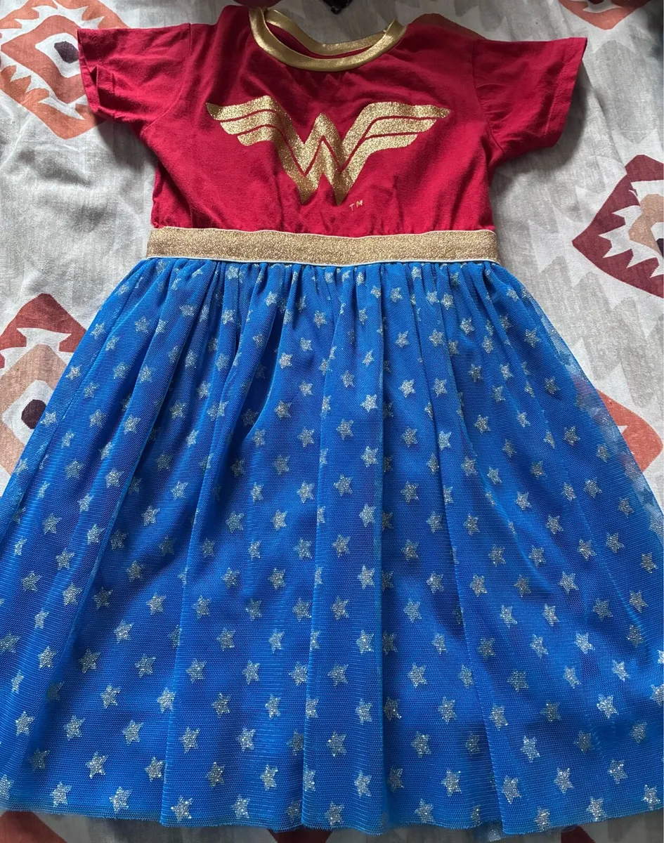 Wonder woman costume 4-5 years - Image 1