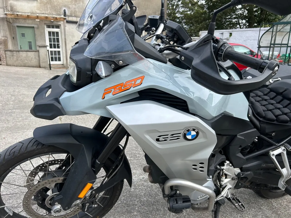 BMW F 850 GS Adventure 2020 - Image 2