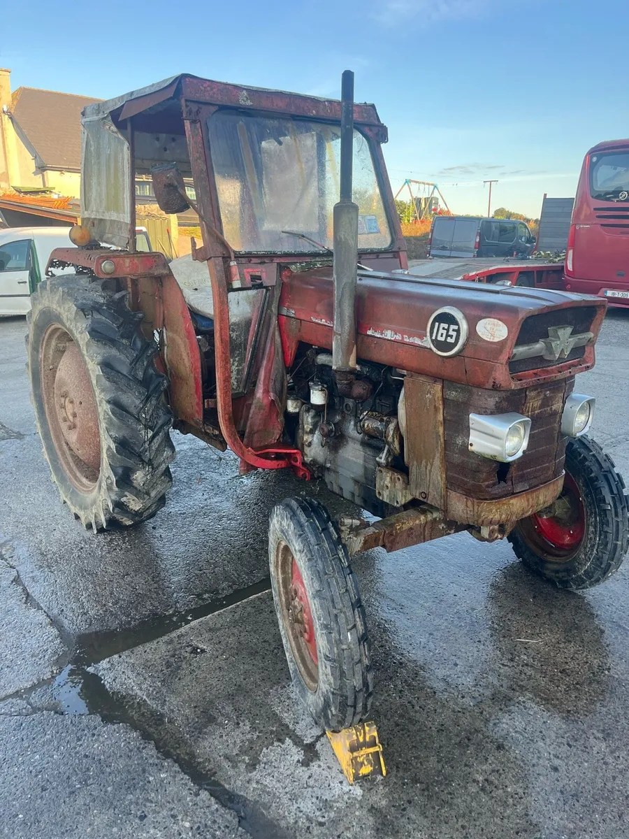Massey 165 - Image 1