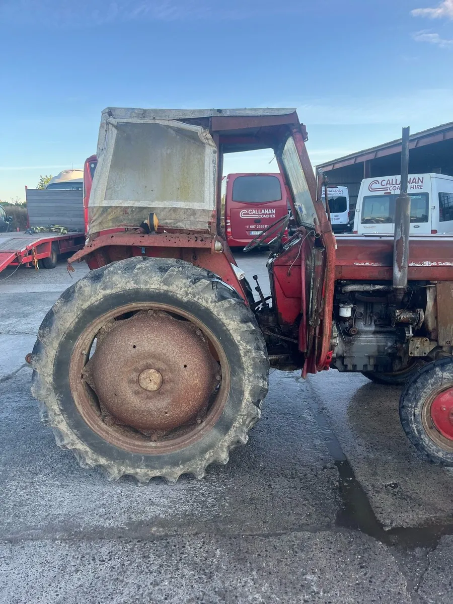 Massey 165 - Image 2