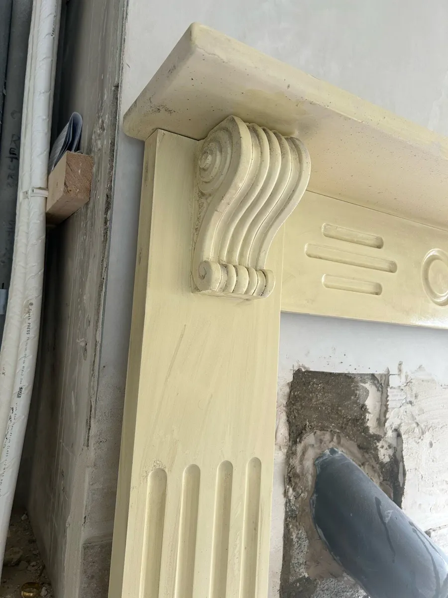 Wooden fire surround/mantelpiece - Image 2