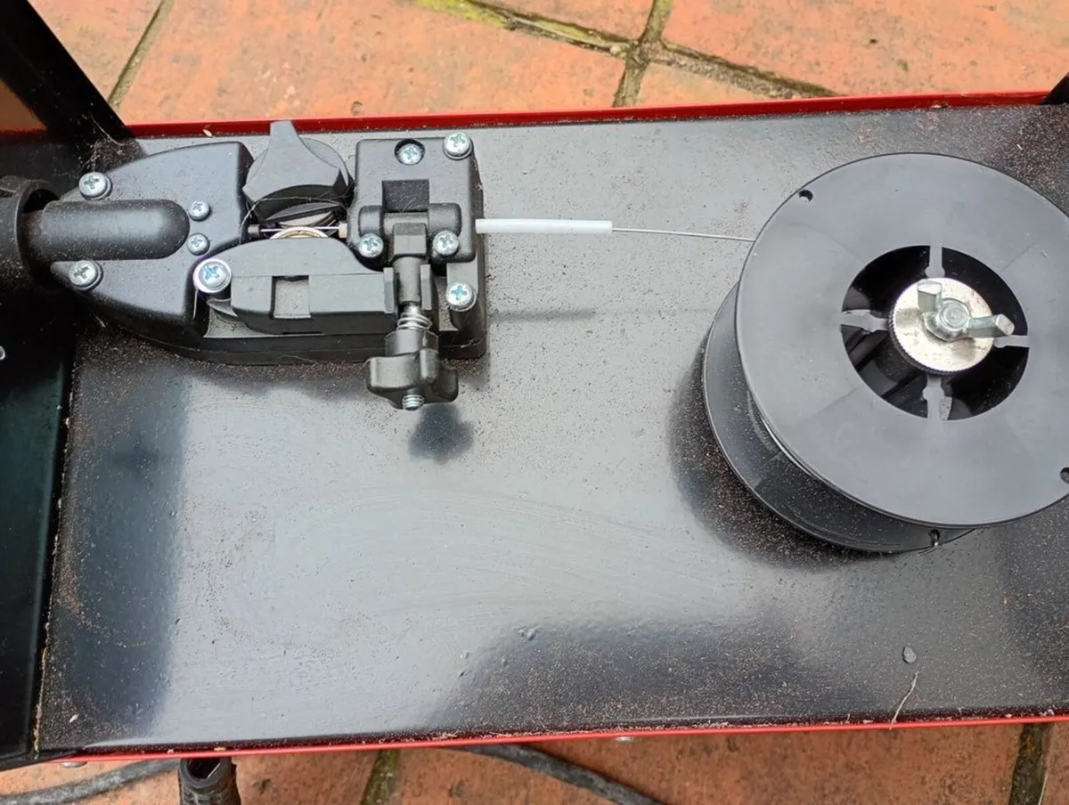 Flux core (gasless) welder - Image 4