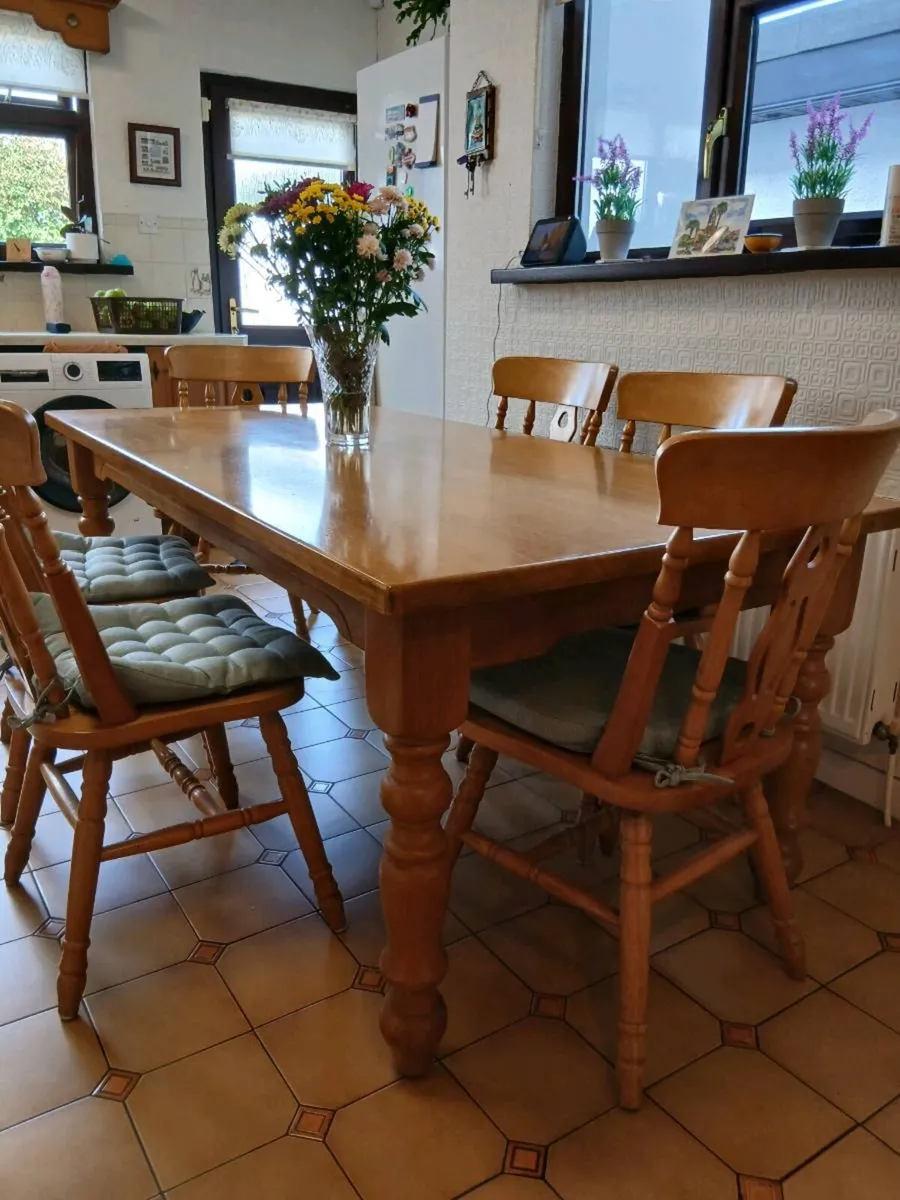 Kitchen Table - Image 1