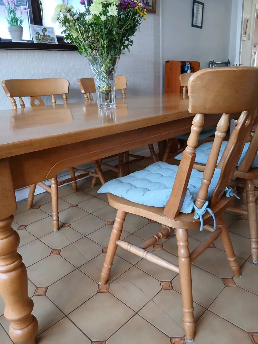 Kitchen Table - Image 2
