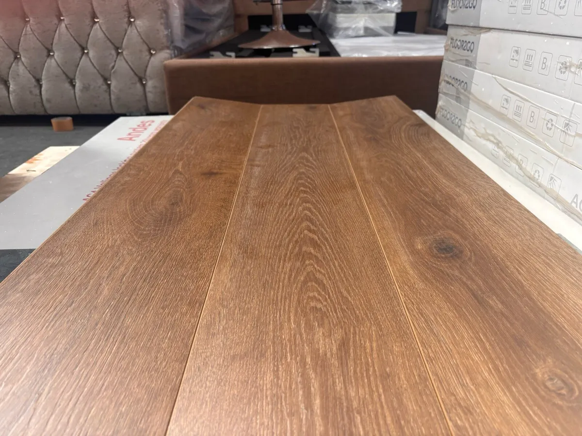 Brand new 8mm laminate flooring - Image 4