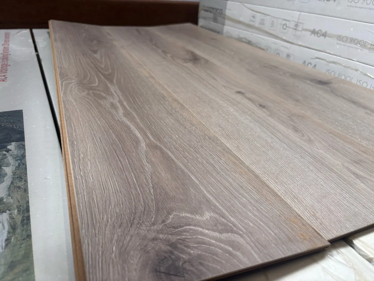Brand new 8mm laminate flooring - Image 2