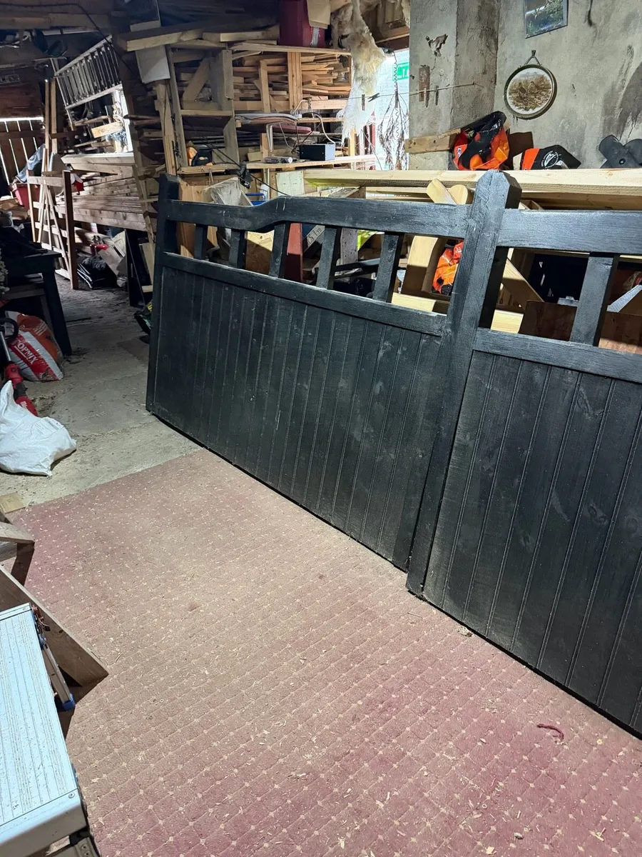 Wooden Gates - Image 4