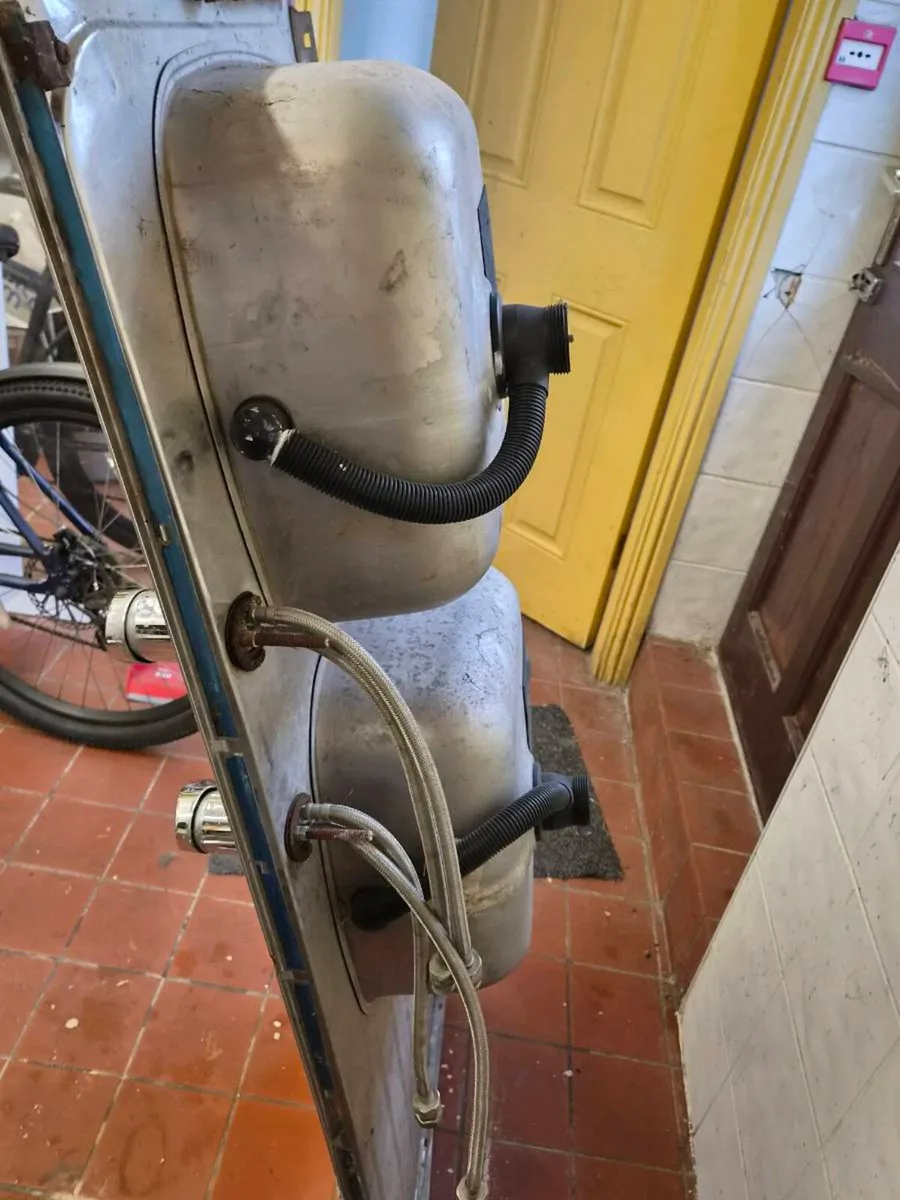 Industrial commertial double sink - Image 2