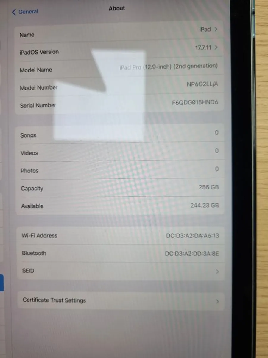 Apple iPad Pro 12.9" - 256GB - Image 2