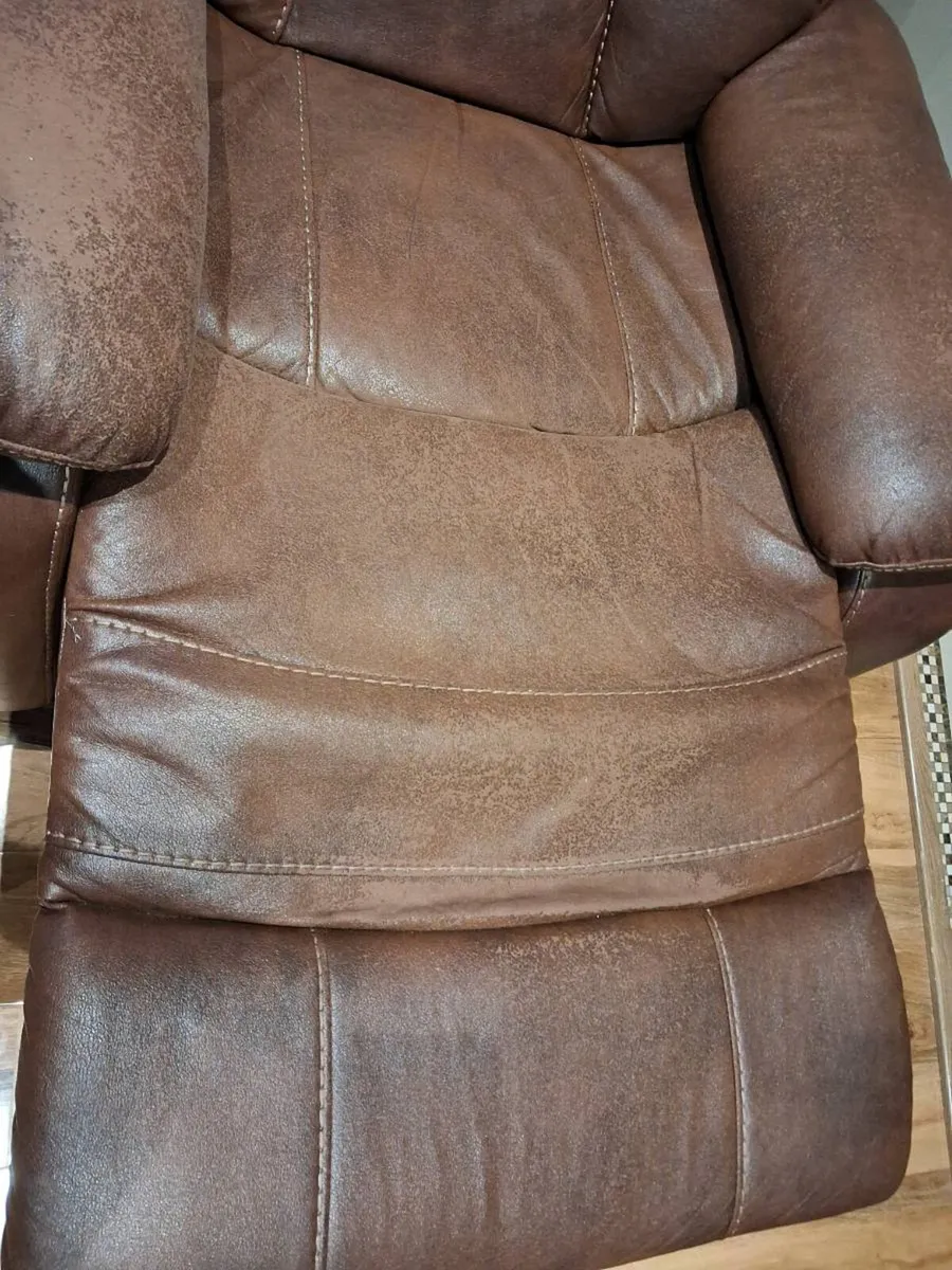 Chair - Image 4