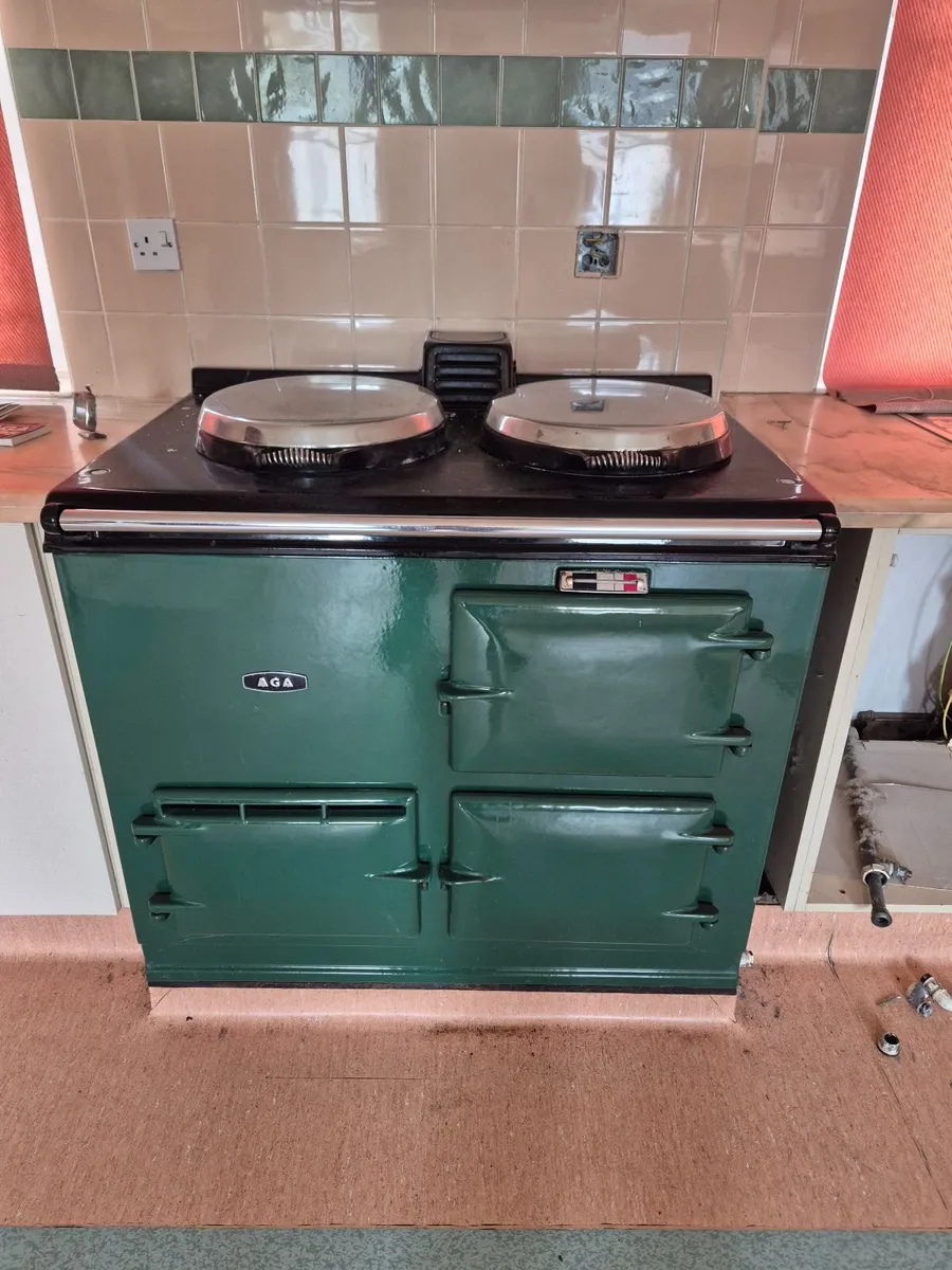Aga 3 oven Gas Cooker - Image 1