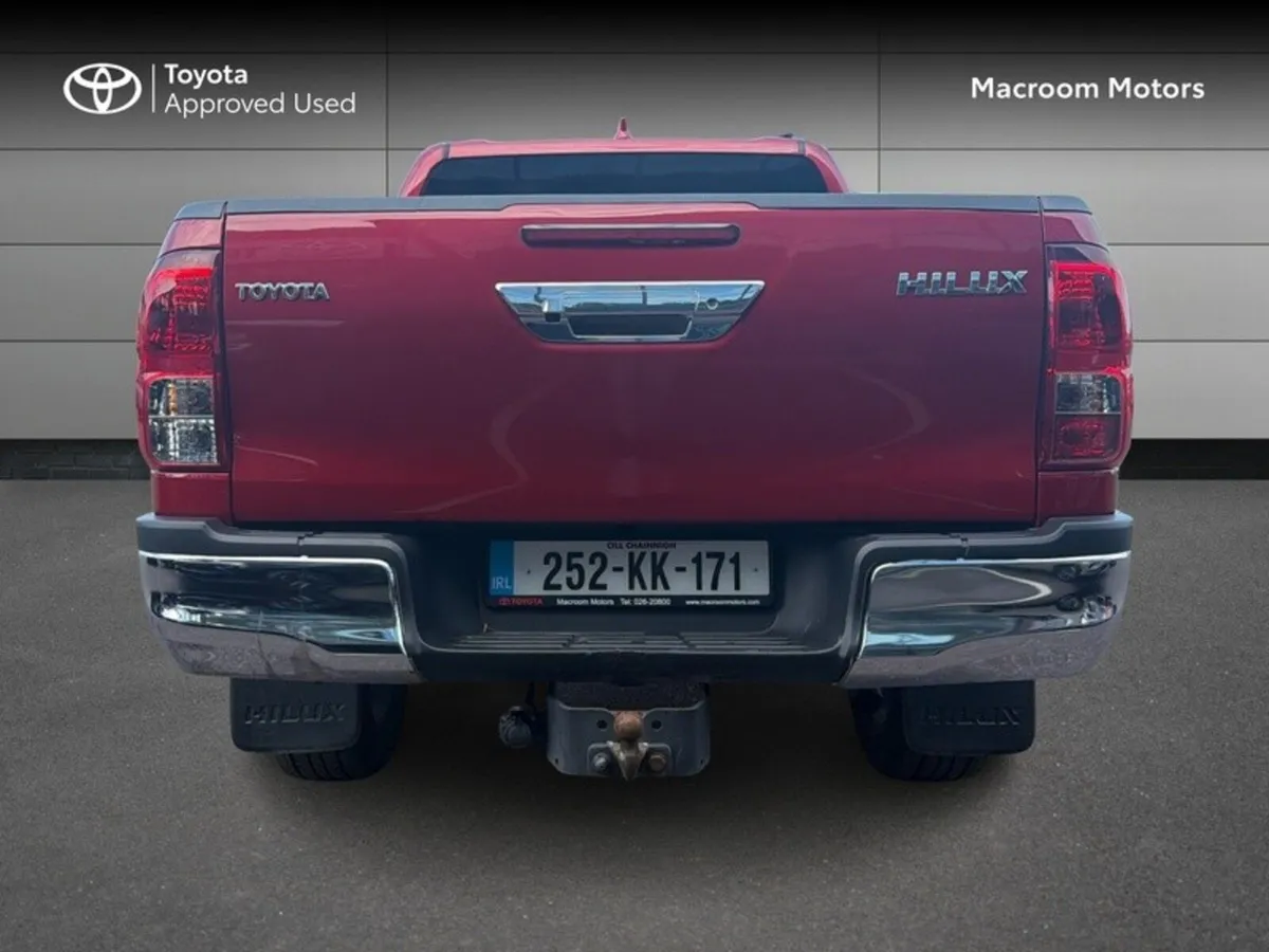 Toyota Hilux HILUX 2.8 SR5 DOUBLE CAB - Image 4