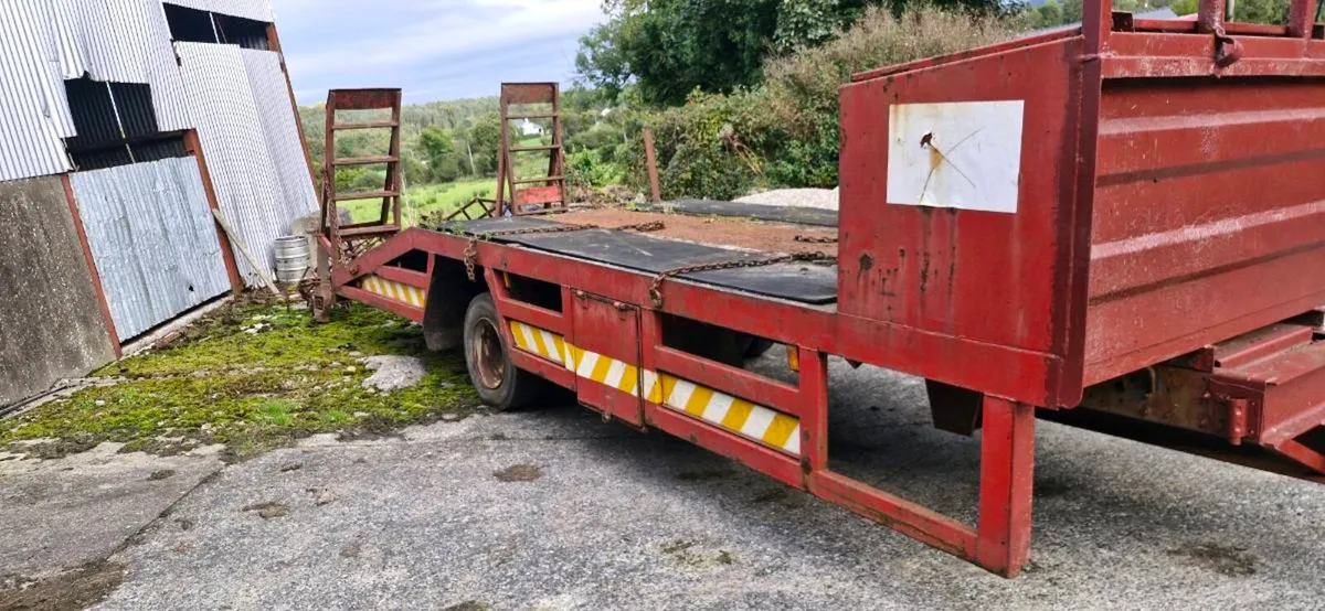 Low loader - Image 2