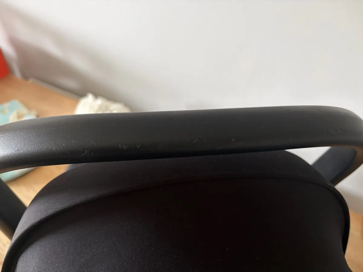 Maxi - Cosi pebble car Seat and 2 Bases - Image 4
