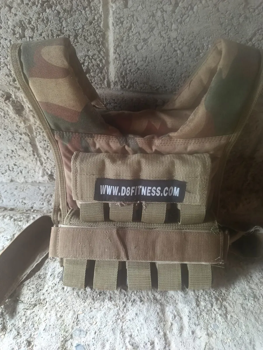 D8 Fitness Weighted Vest - Camo Pattern - Image 1