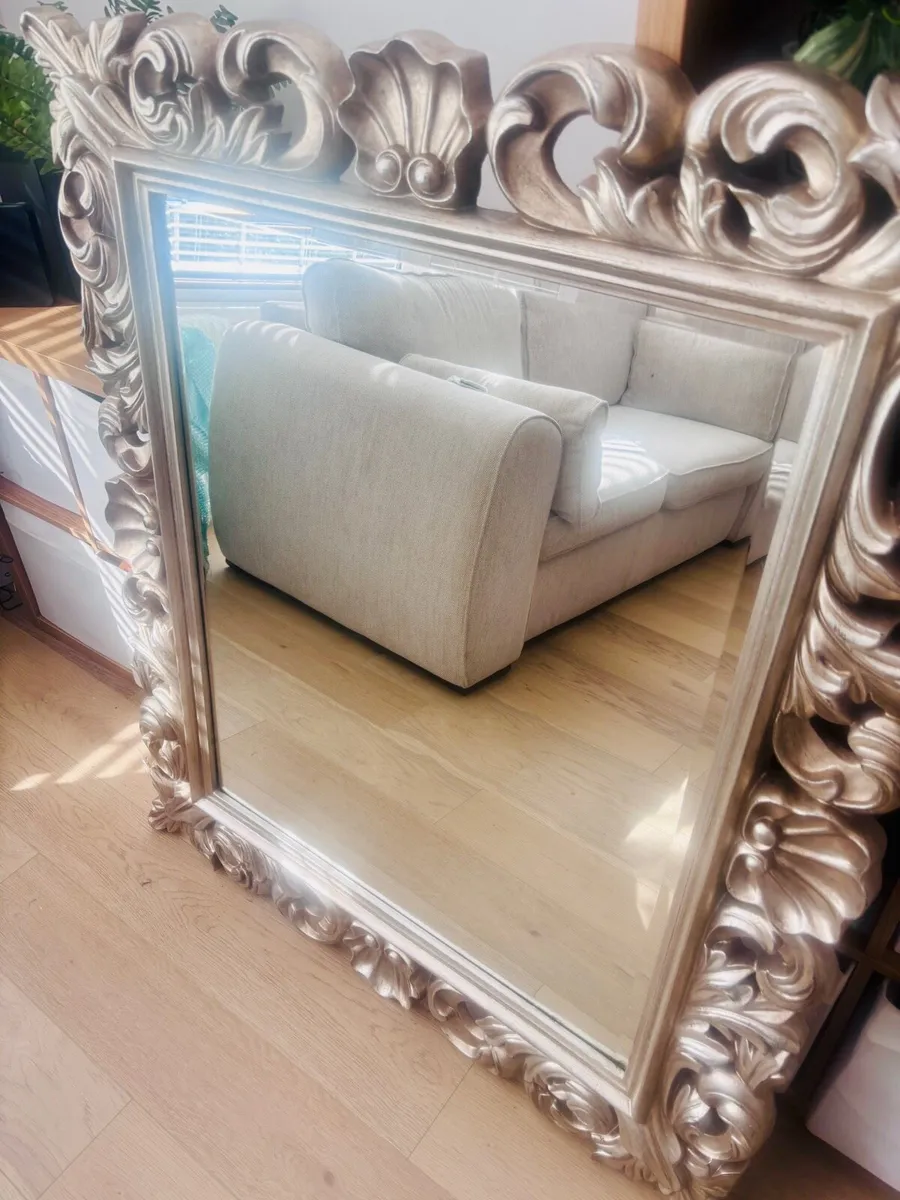 Large mirror - Image 1