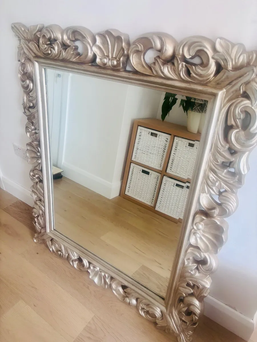 Large mirror - Image 2
