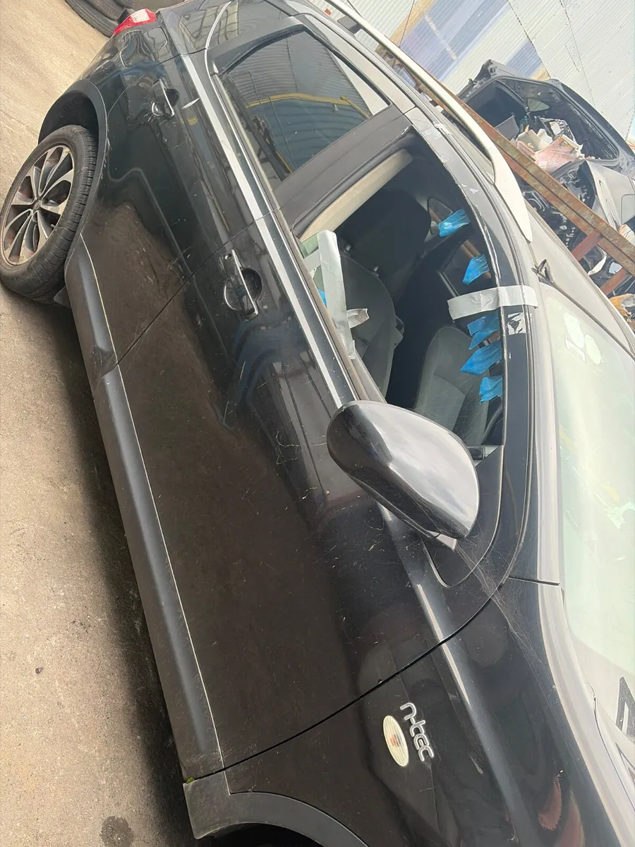 Nissan Qashqai 2011 - Image 3