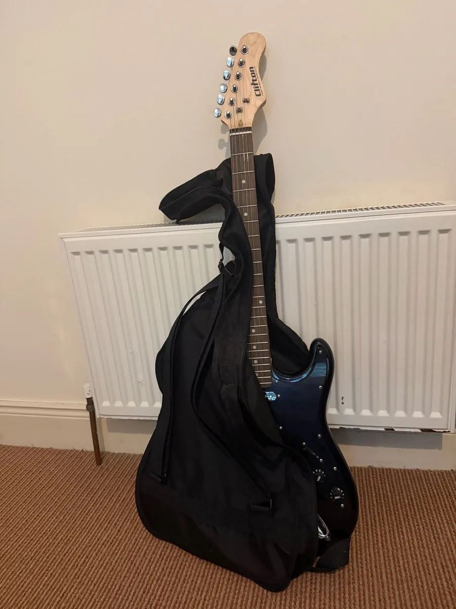 Citron Electric Guitar - Image 1