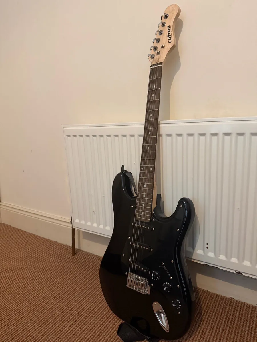 Citron Electric Guitar - Image 3