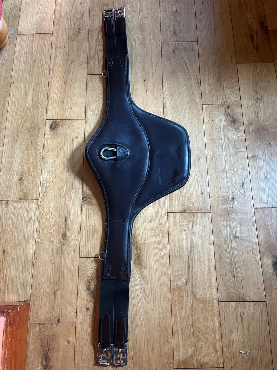Brown stud girth - Image 2