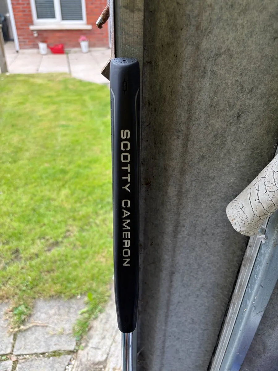 Scotty Cameron Phantom 9 Putter - Image 4