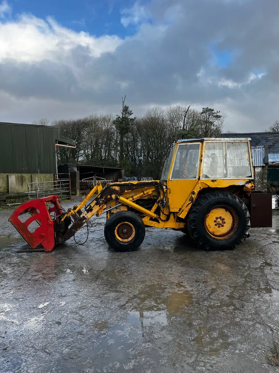 Massey 50b - Image 1