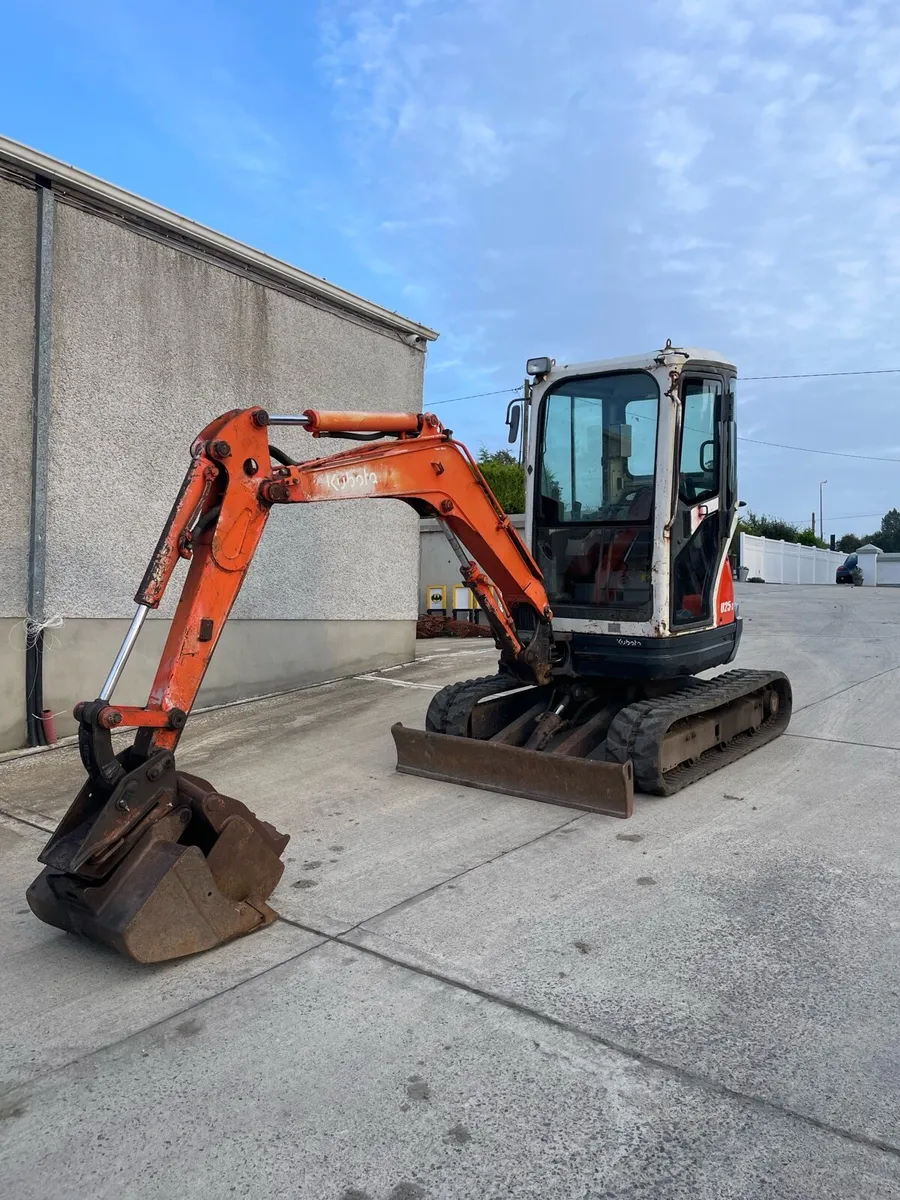 Kubota 25-3 Digger - Image 4