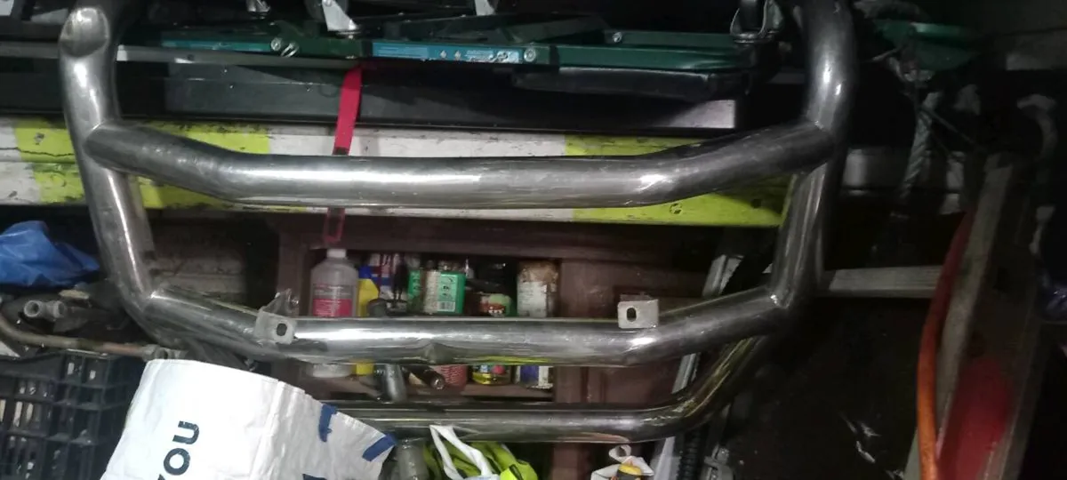 Vw T5 bullbar for sale €100 - Image 2