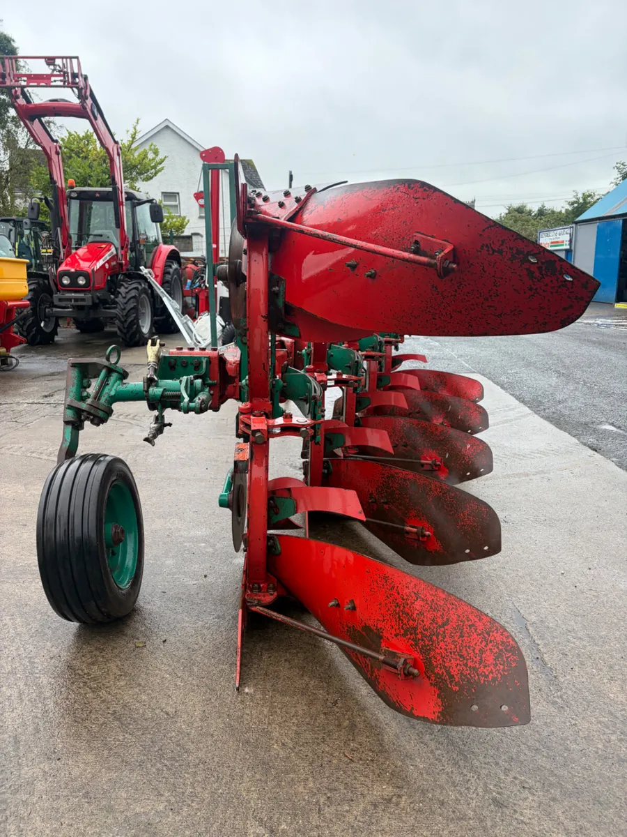 Kverneland ES 95 Plough 5 Furrow - Image 4