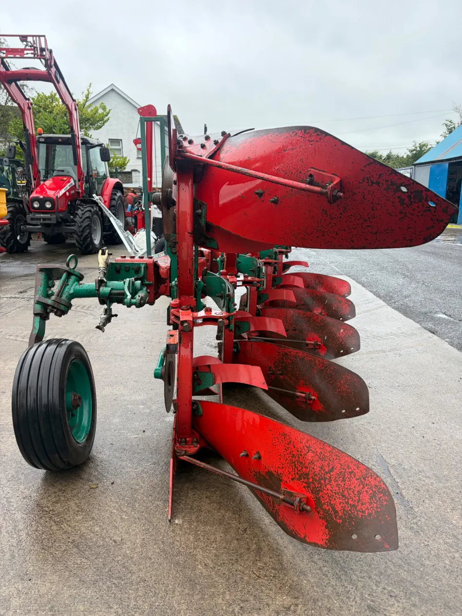 Kverneland ES 95 Plough 5 Furrow - Image 2