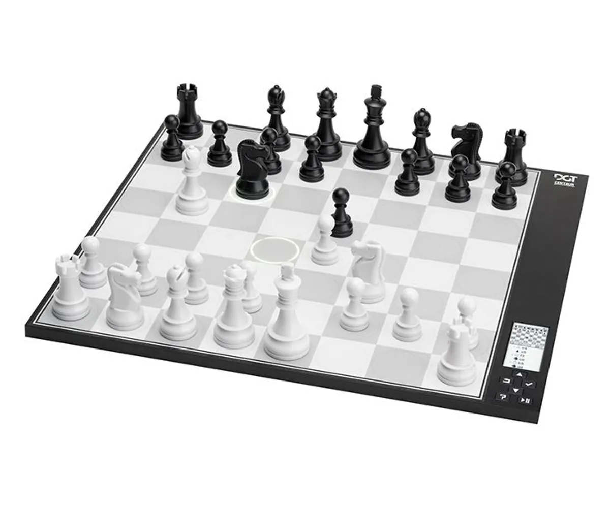 Chess Computer - Image 1