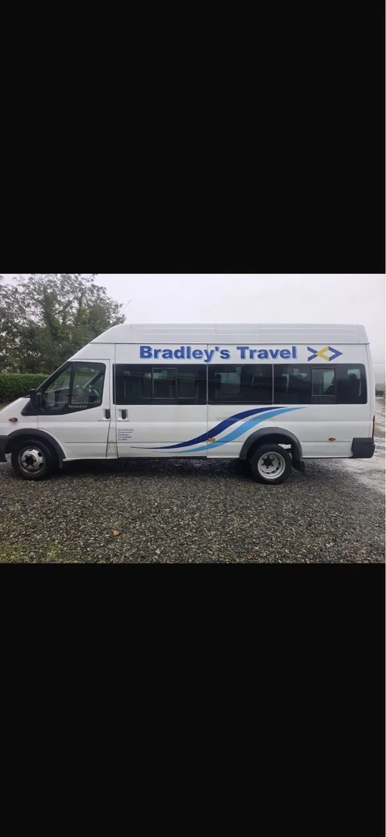08 Ford Transit Minibus - Image 2
