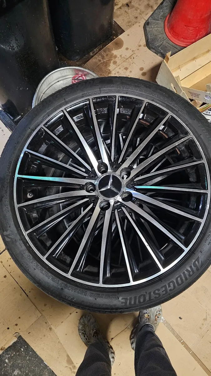 Alloys  19" Mercedes + 2 new Bridgestone - Image 3