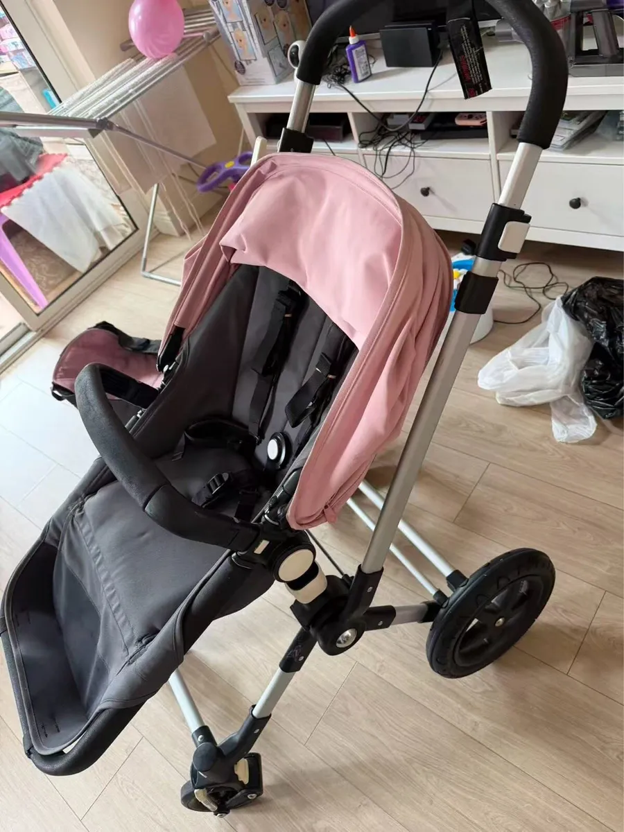 Bugaboo Buggy pram and maxi car seat - Image 4