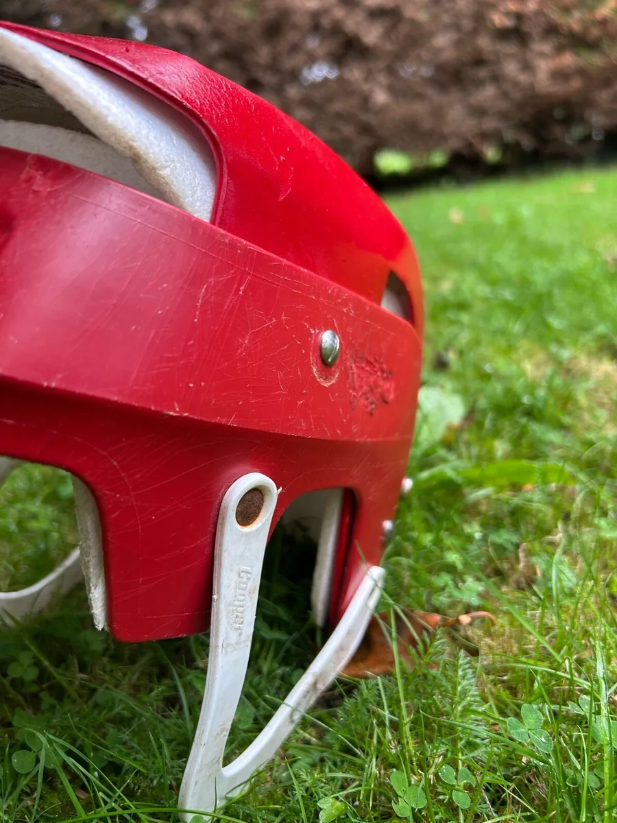 Red oldstyle cooper helmet - Image 2