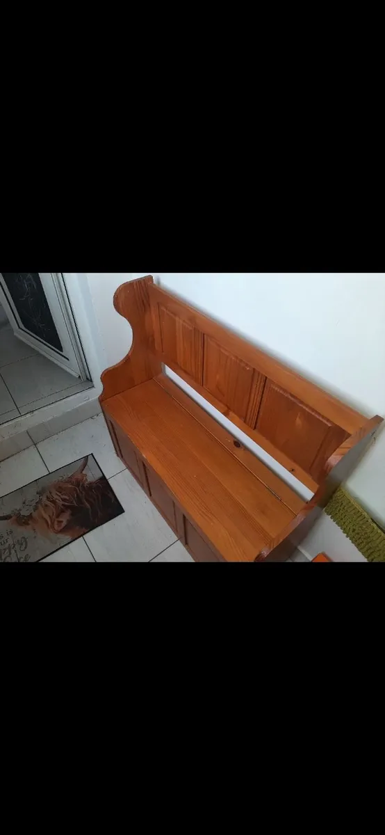 Wooden Seat/Ottoman - Image 1