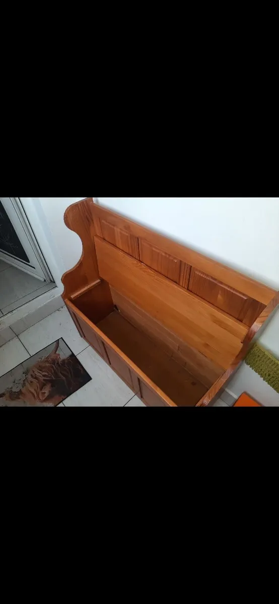 Wooden Seat/Ottoman - Image 2