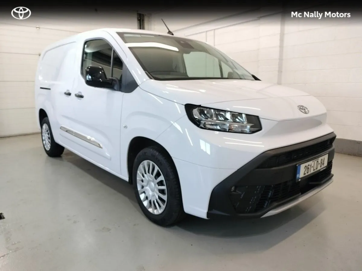 Toyota Proace City GX LWB 1000KG 3 SEATER - Image 1