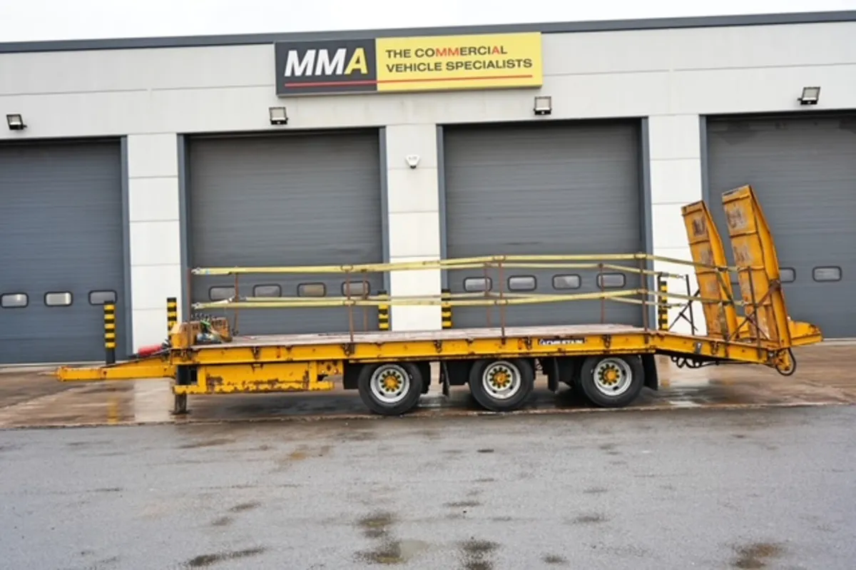 2006 CHIEFTAN DRAW-BAR 3 AXLE LOWLOADER - Image 3