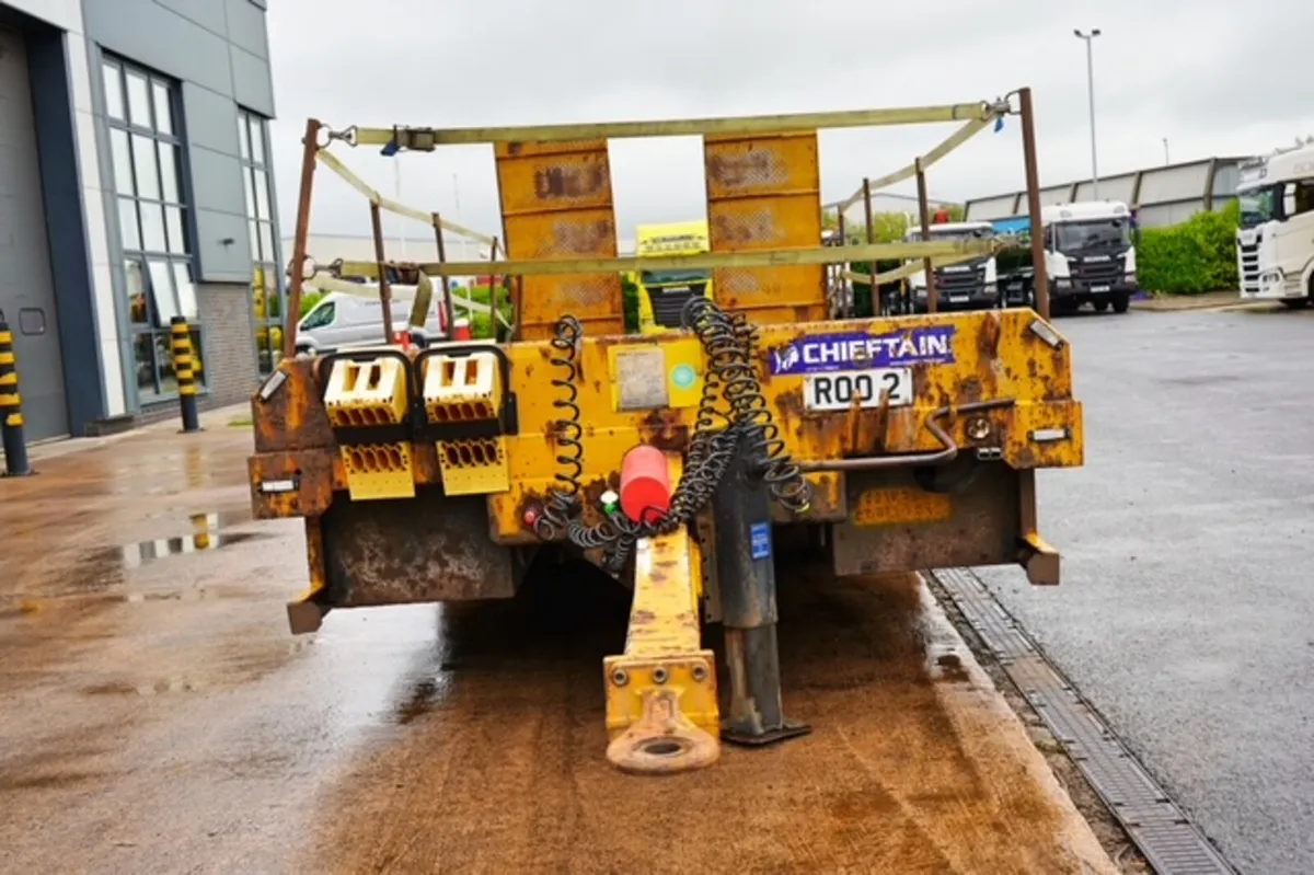 2006 CHIEFTAN DRAW-BAR 3 AXLE LOWLOADER - Image 2