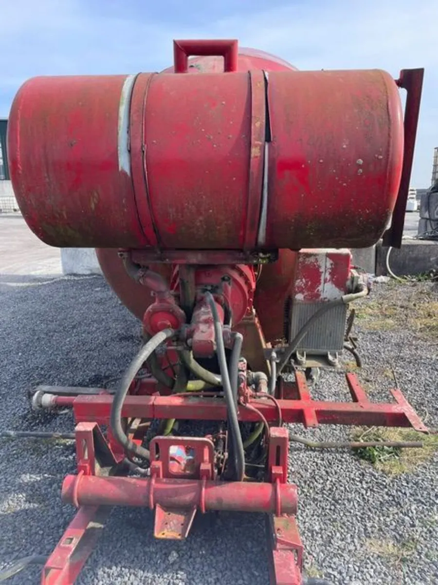 Concrete Truck Mixer - Image 2