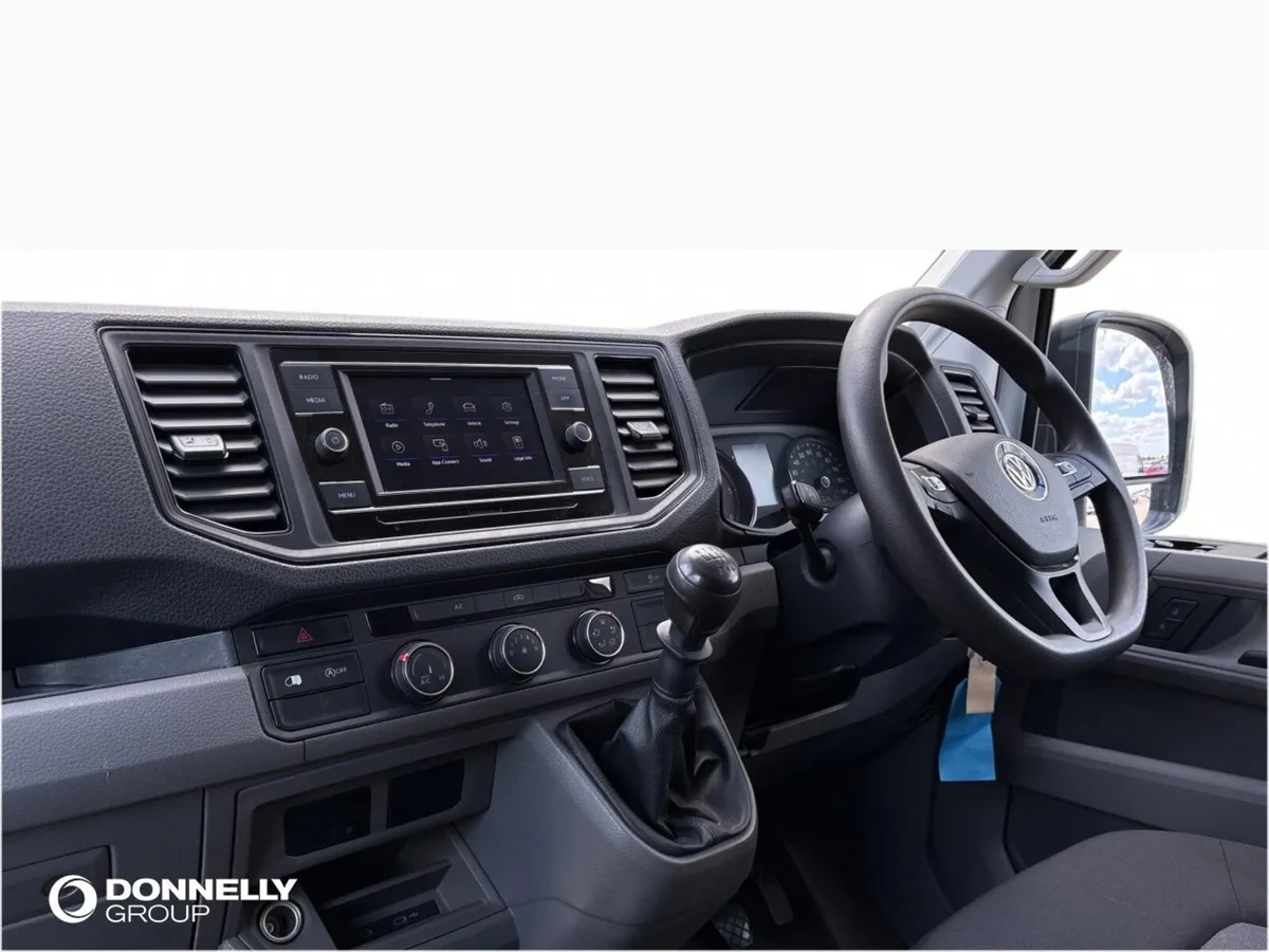 Volkswagen Crafter 2.0 TDI 140PS Trendline High Ro - Image 2