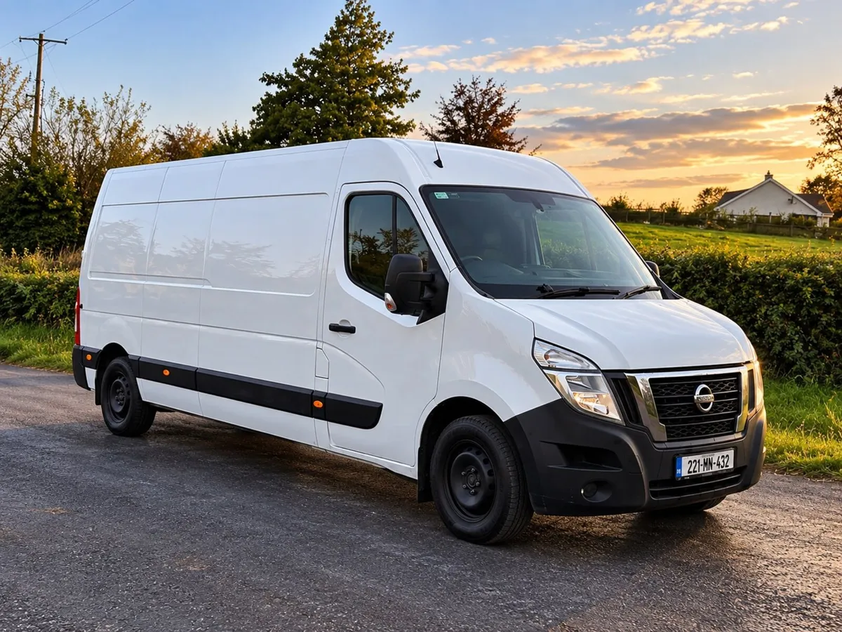 2022 Nissan Interstar - Image 1