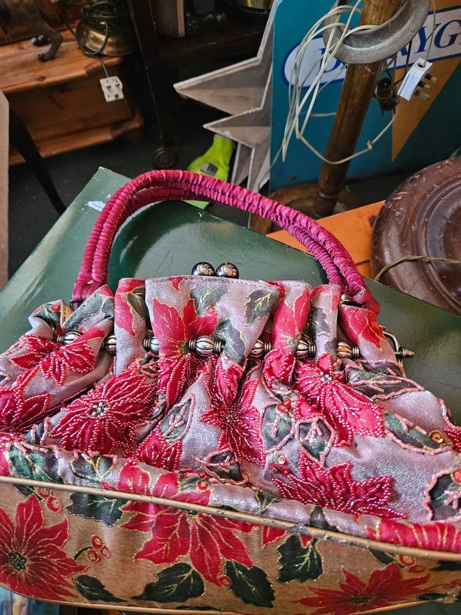 Vintage Retro Handbag - Image 3