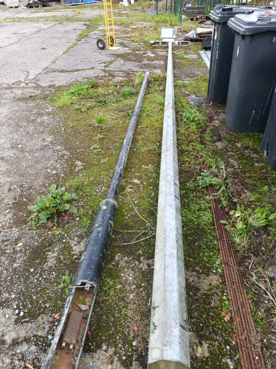 7m Galvanised Lamp Post - Image 2