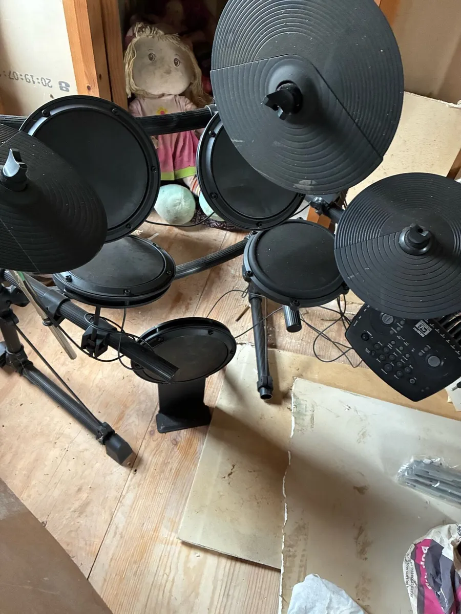 Electric drum set